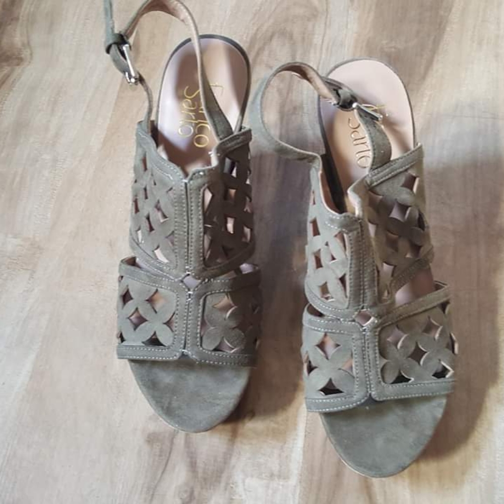 Franco sarto green high heel wedges